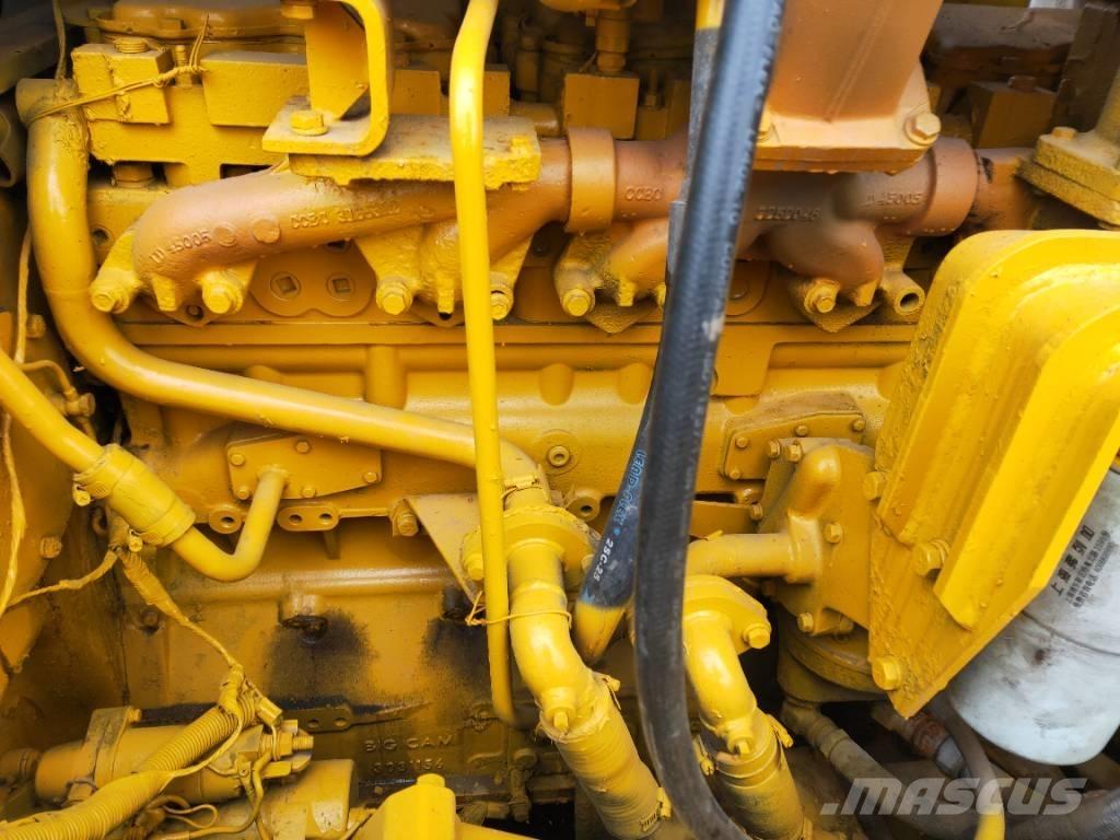 Shantui SD32 Pásové dozery