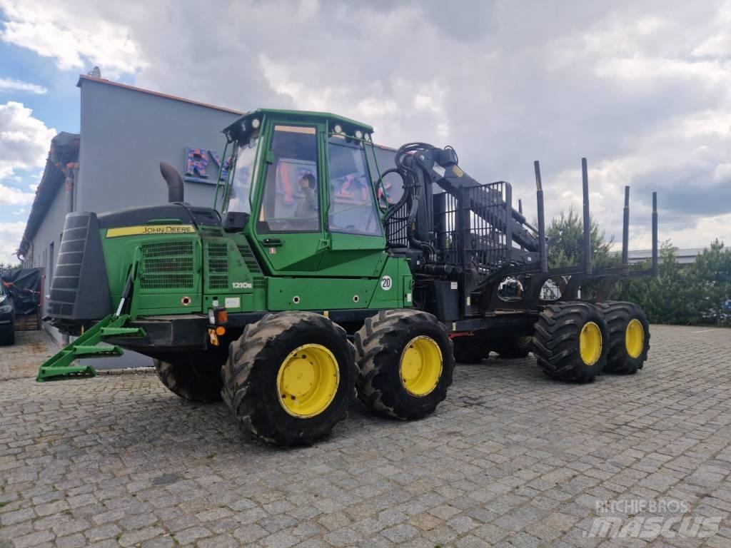 John Deere 1210 E Vyvážecí traktory