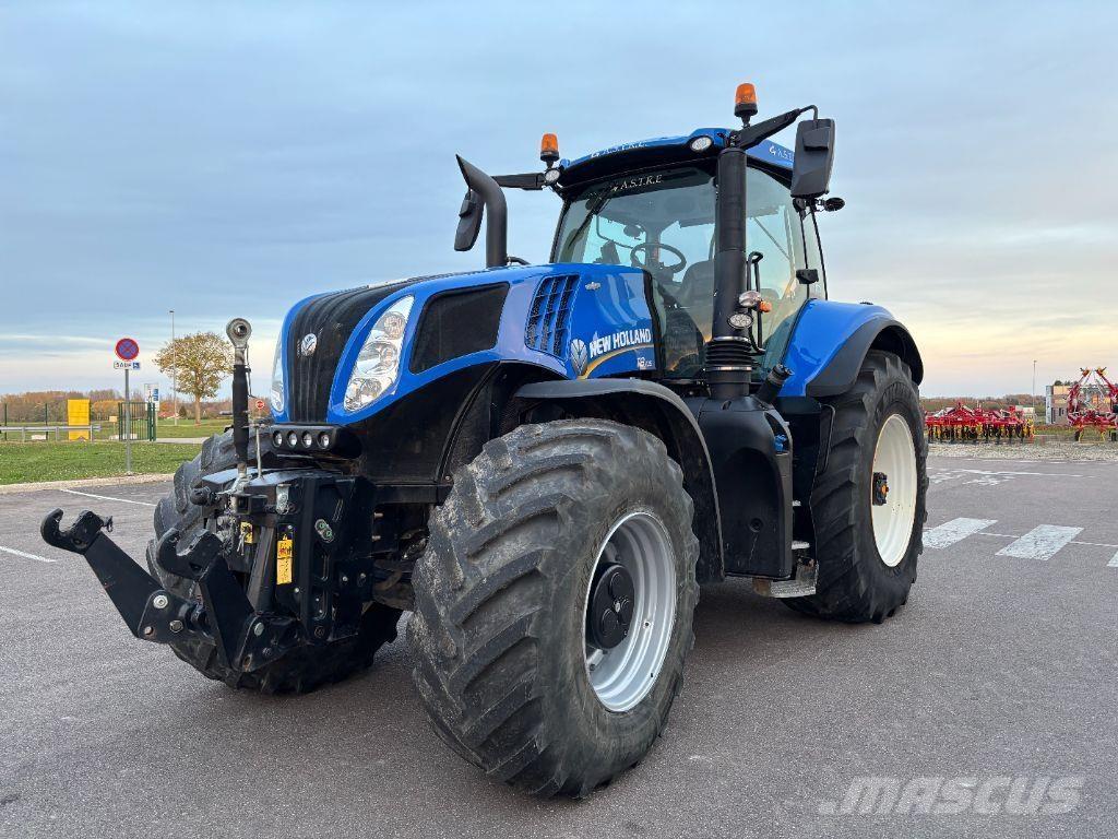 New Holland T8.435 Traktory