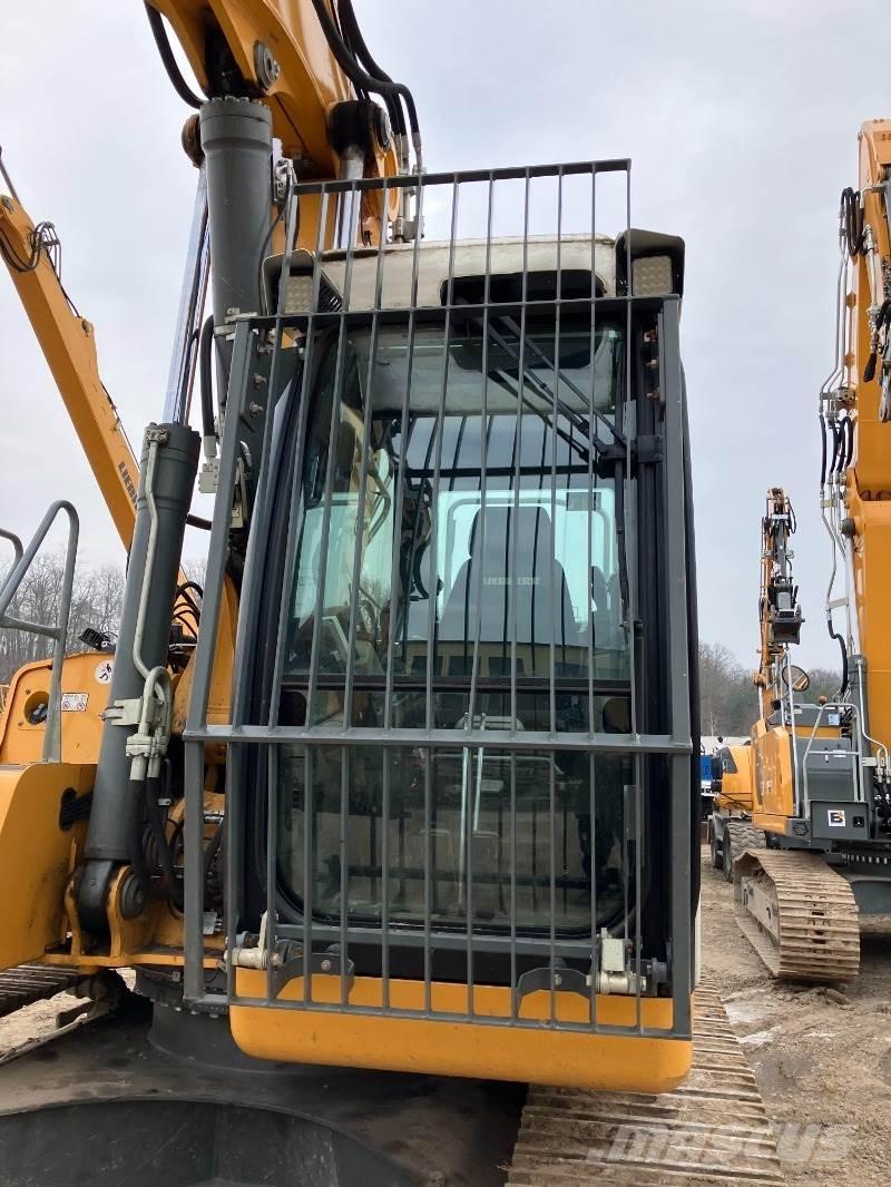 Liebherr R926 Pásová rýpadla