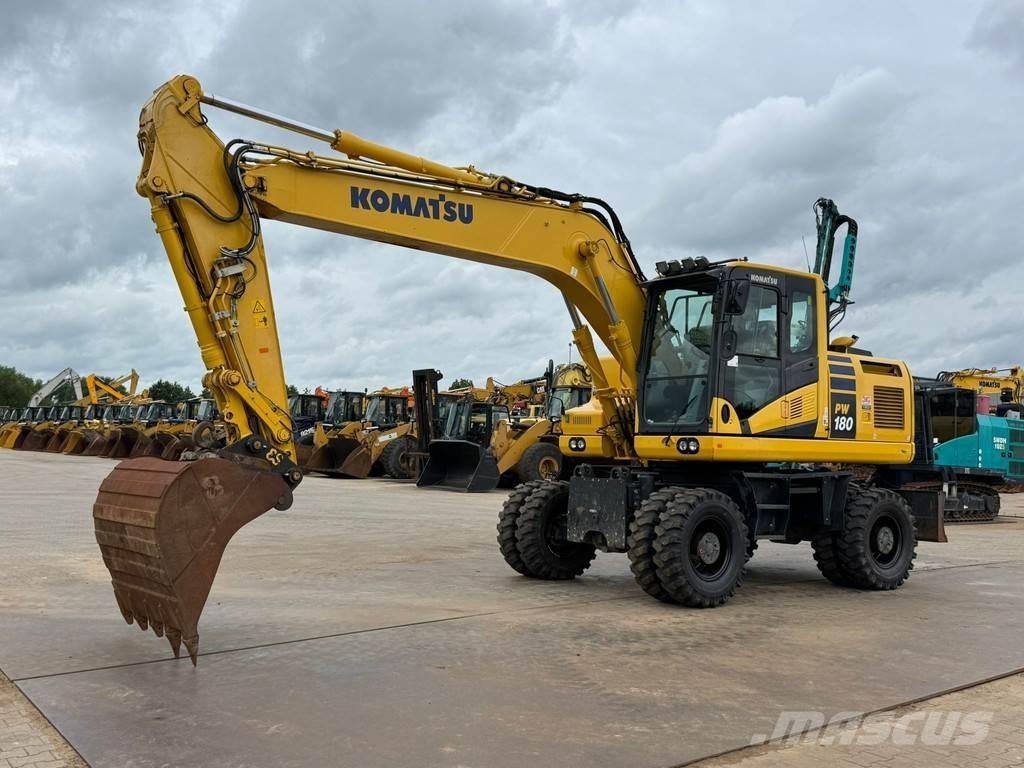 Komatsu PW180-11 Kolová rýpadla