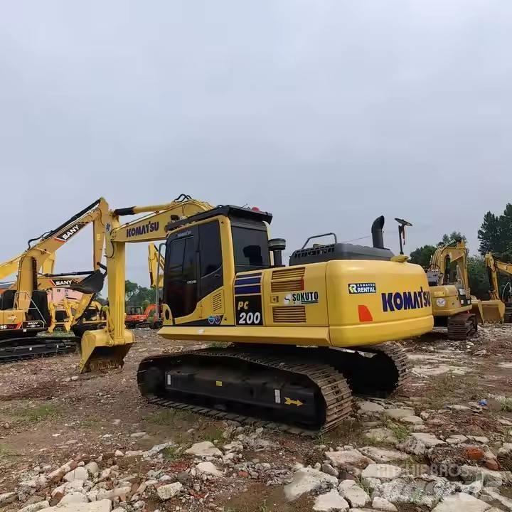 Komatsu PC200 Midi rýpadla 7t - 12t