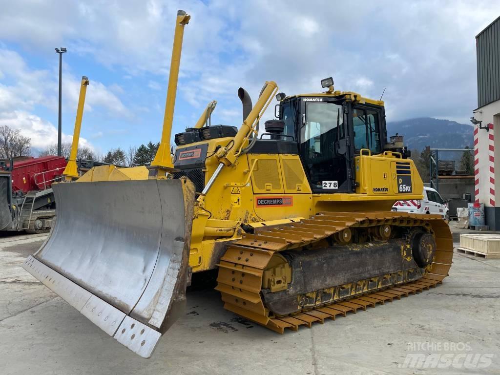 Komatsu D65PX-18 Pásové dozery