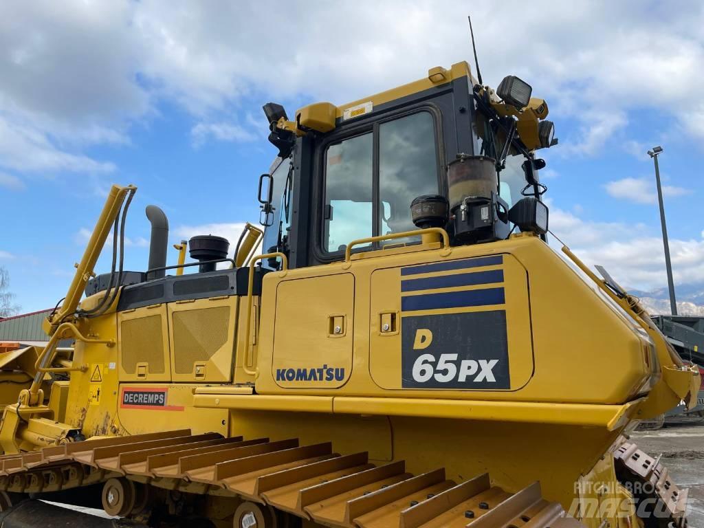 Komatsu D65PX-18 Pásové dozery