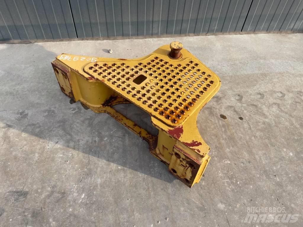CAT D6K Zugtraverse Ostatní komponenty