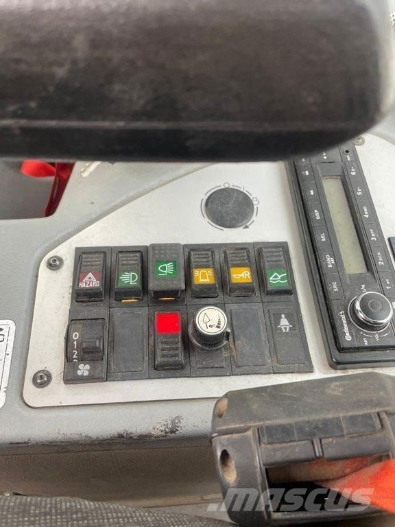 Terex TL70 Kolové nakladače