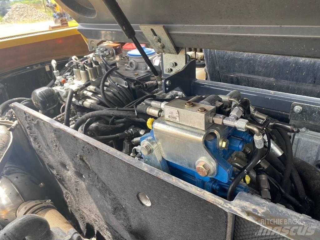 Yanmar SV 120 Pásová rýpadla
