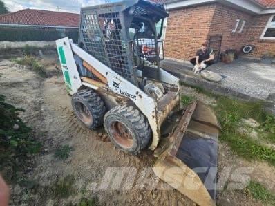 Bobcat 645 Smykem řízené nakladače