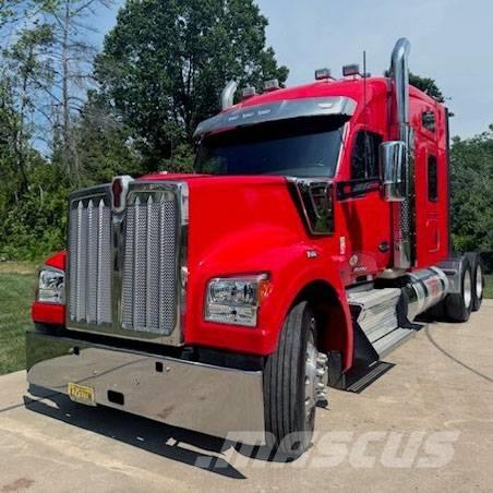 Kenworth W 990 Tahače