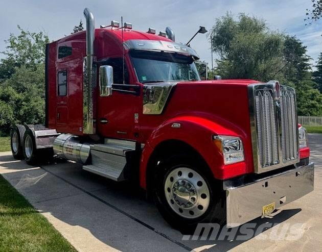 Kenworth W 990 Tahače