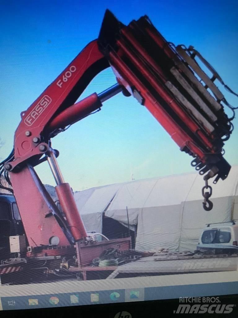 Fassi F600.27 Nakládací jeřáby