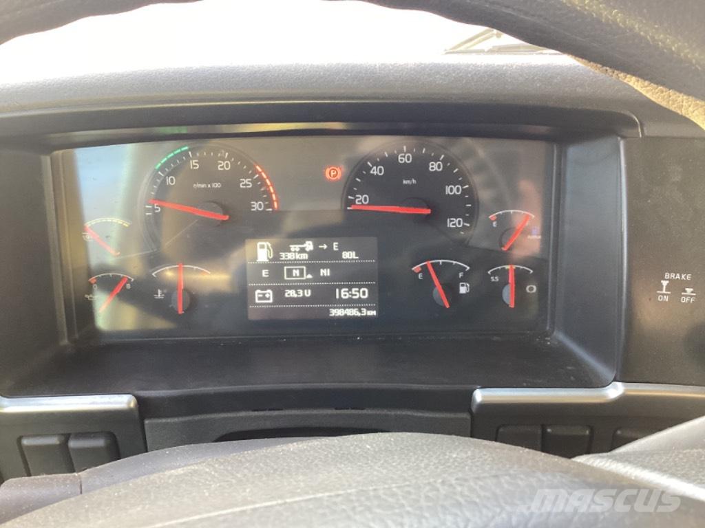 Volvo FM 330 Skříňová nástavba