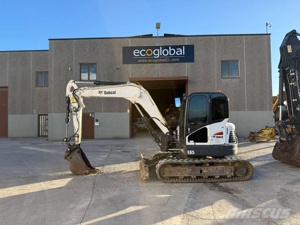 Bobcat E 85 Midi rýpadla 7t - 12t