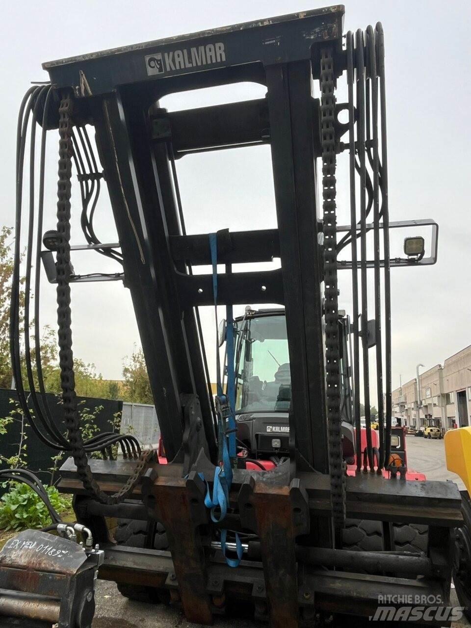 Kalmar DCG100-12 Dieselové vozíky