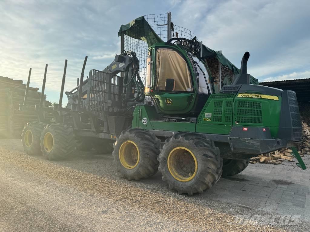 John Deere 1110 G Vyvážecí traktory
