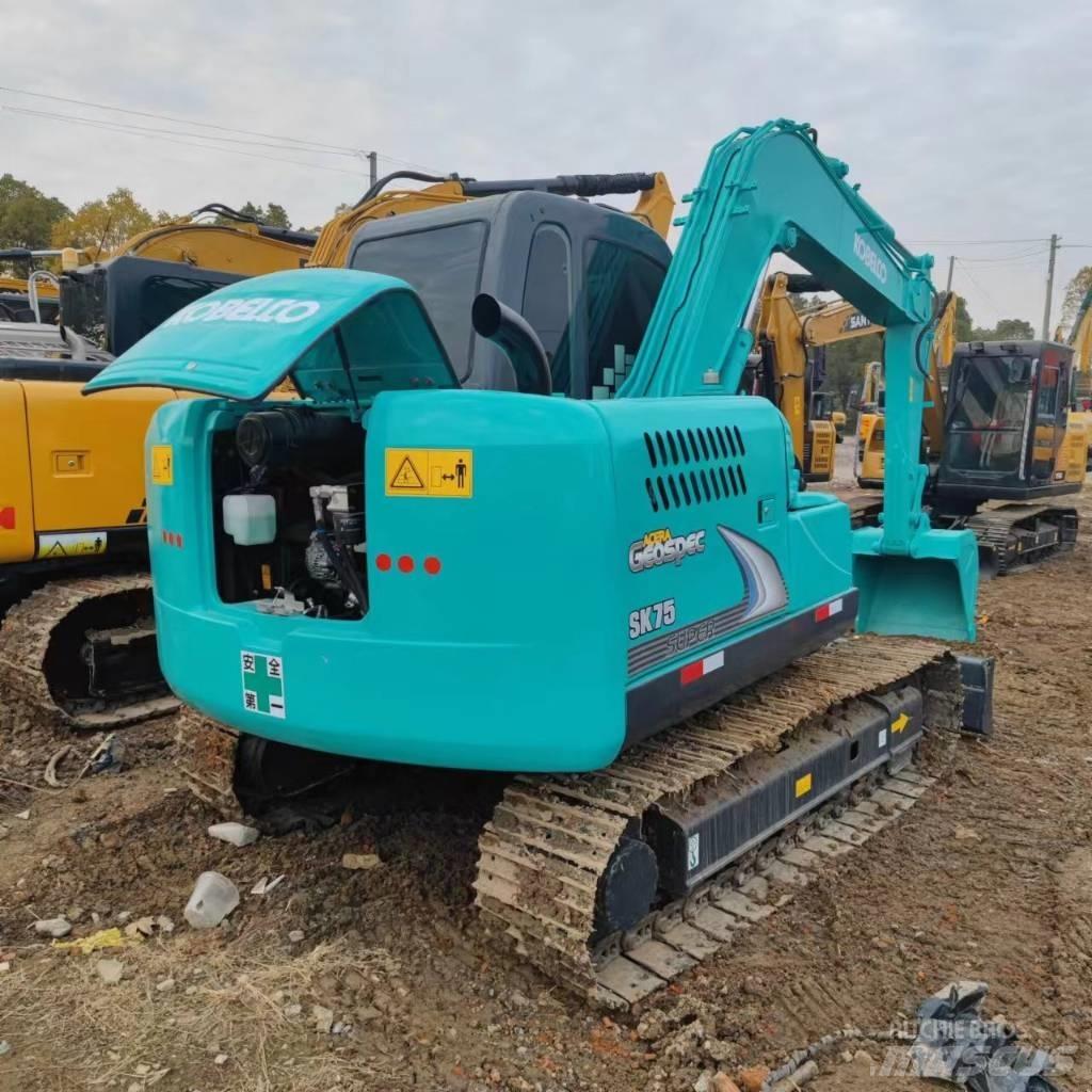 Kobelco SK 75 Pásová rýpadla