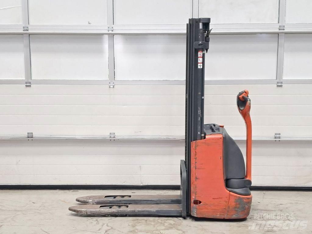 Linde L12 Ručně vedené vysokozdvižné vozíky