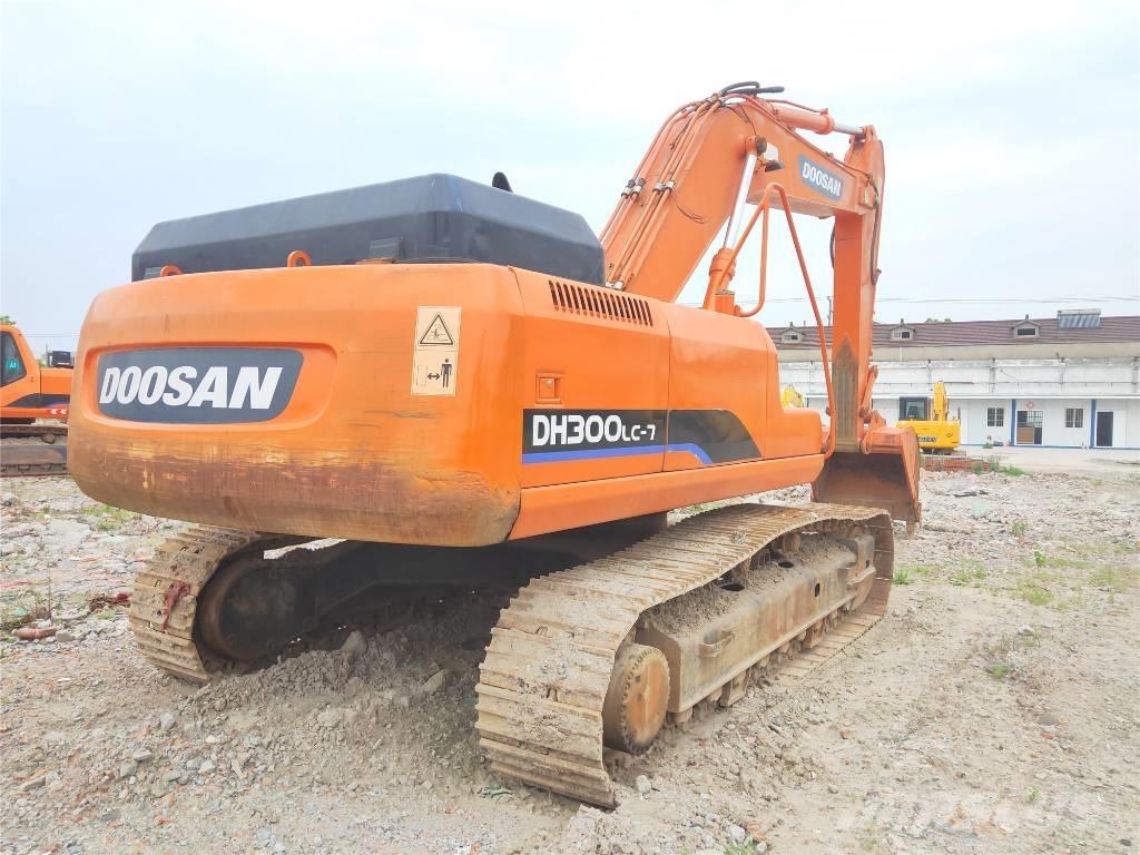 Doosan DH 300 LC-7 Pásová rýpadla