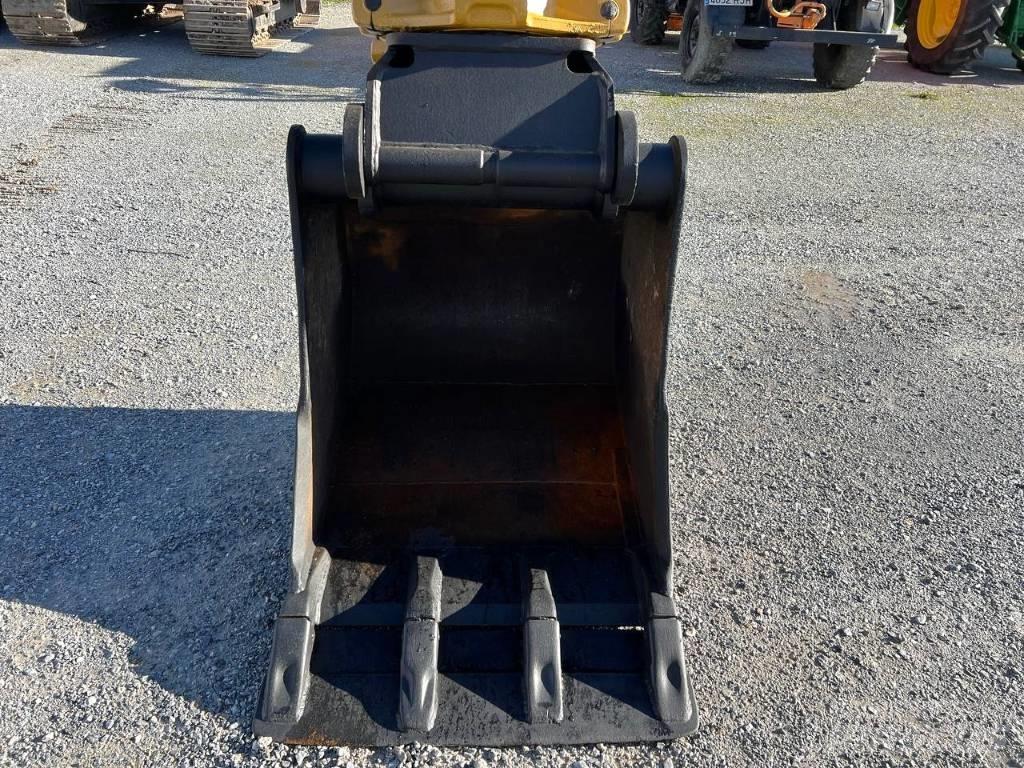 CAT M 318 F Kolová rýpadla