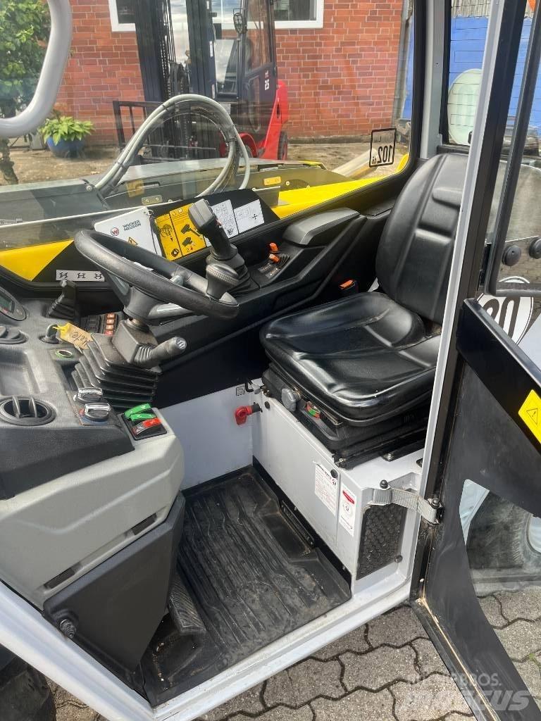 Wacker Neuson TH 412 Teleskopické manipulátory