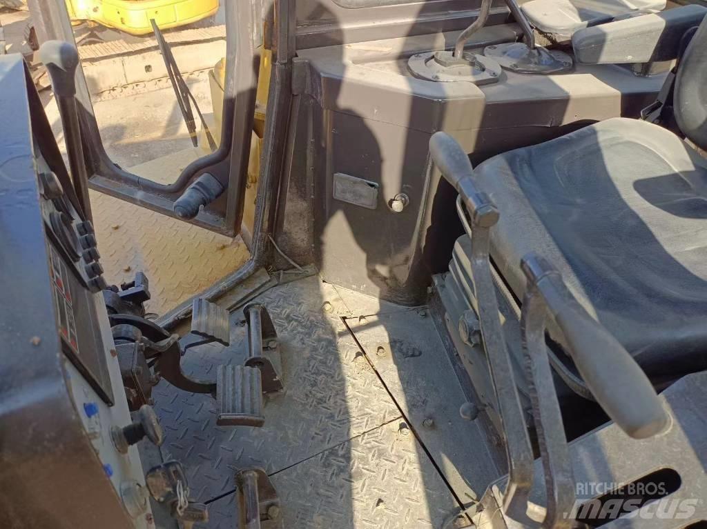 CAT D7R Grejdry