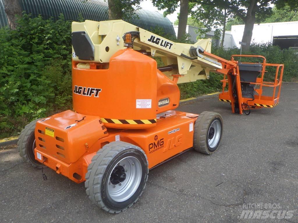 JLG M450AJ Kloubové plošiny