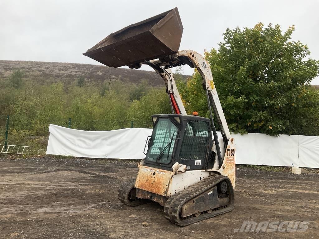 Bobcat T 180 Smykem řízené nakladače