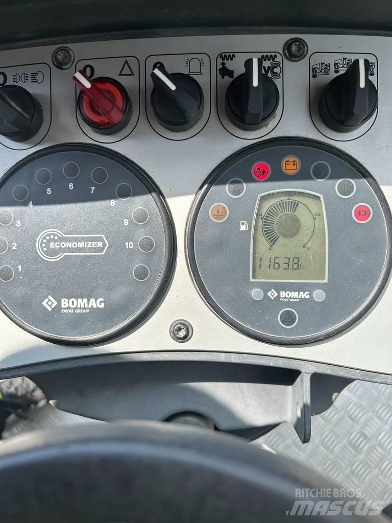 Bomag BW 120 AD-5 Tandemové válce