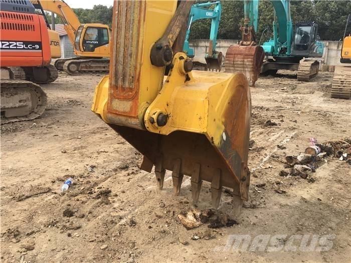 Komatsu PC 200-7 Pásová rýpadla