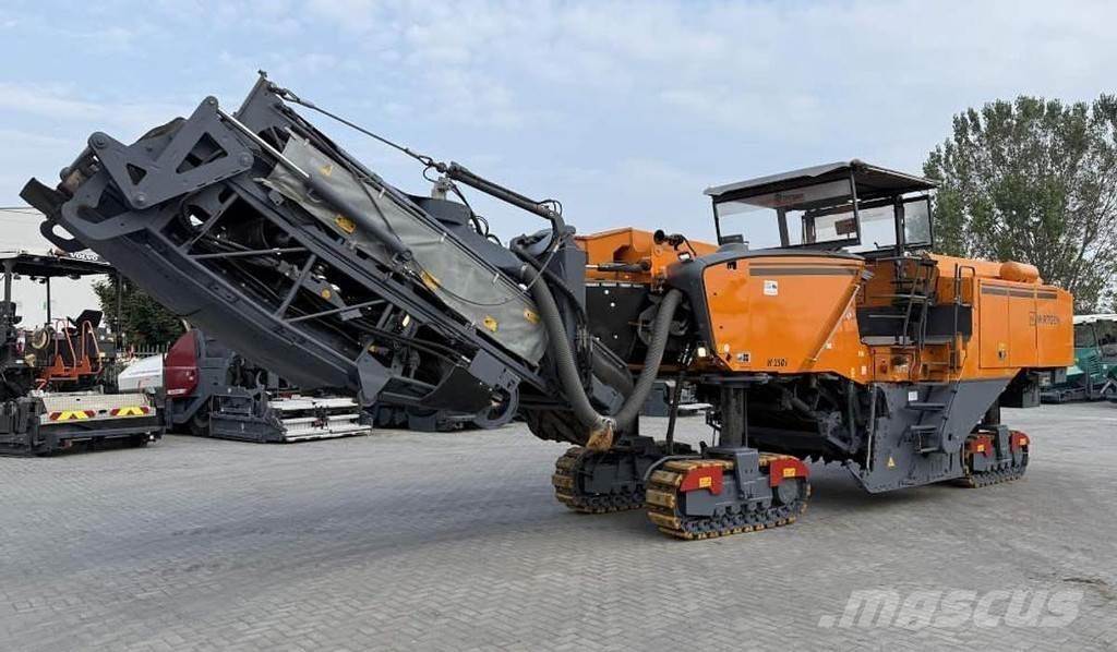 Wirtgen W 250i Recykléry za studena