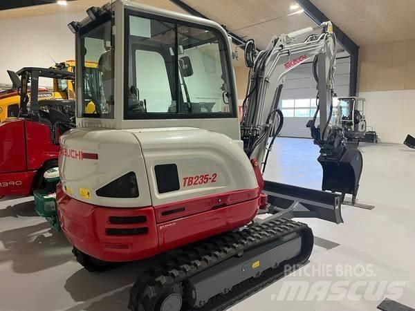 Takeuchi TB 235 Mini rýpadla < 7t