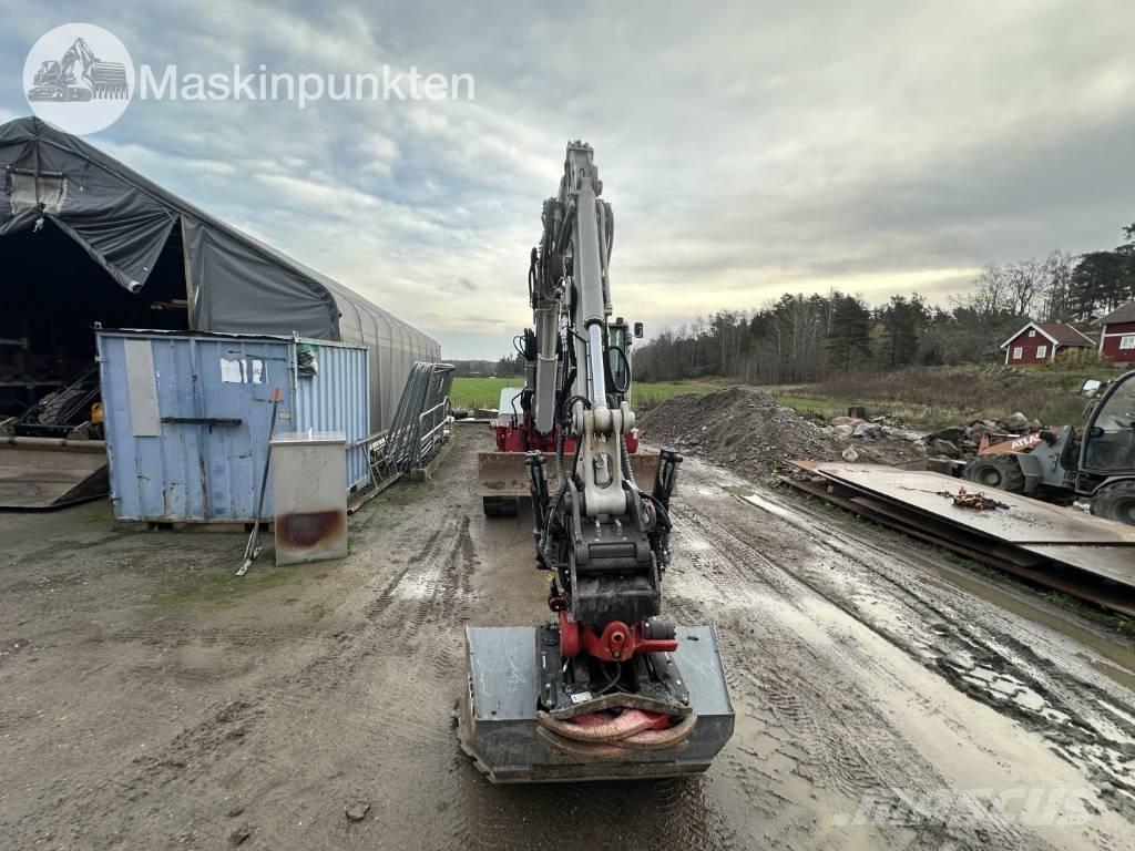 Takeuchi TB 280 FR Midi rýpadla 7t - 12t
