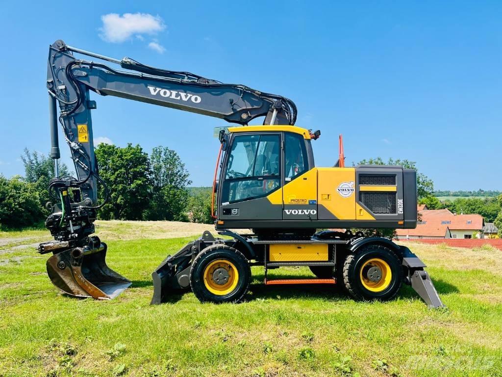 Volvo EW 220 E Kolová rýpadla