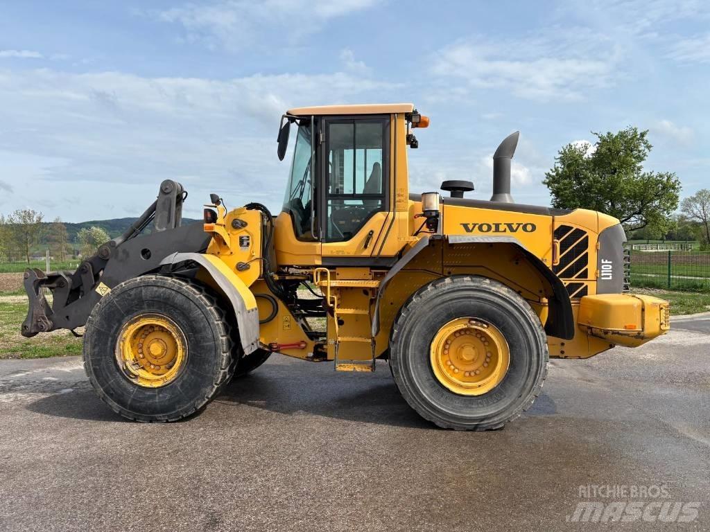 Volvo L 110 F Kolové nakladače