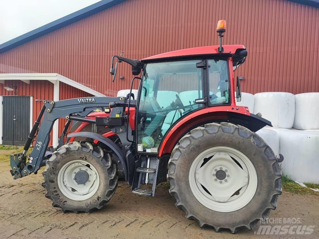 Valtra A 75 Traktory
