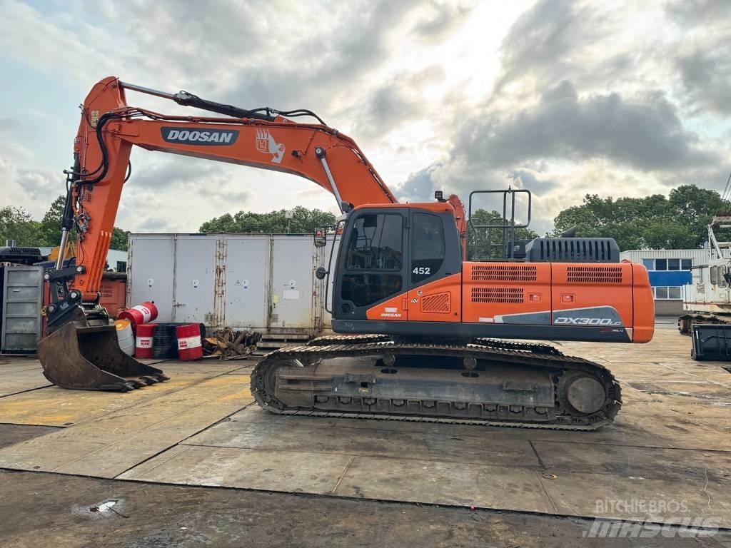 Doosan DX 300 LC-5 Pásová rýpadla