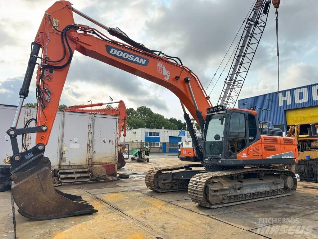 Doosan DX 300 LC-5 Pásová rýpadla