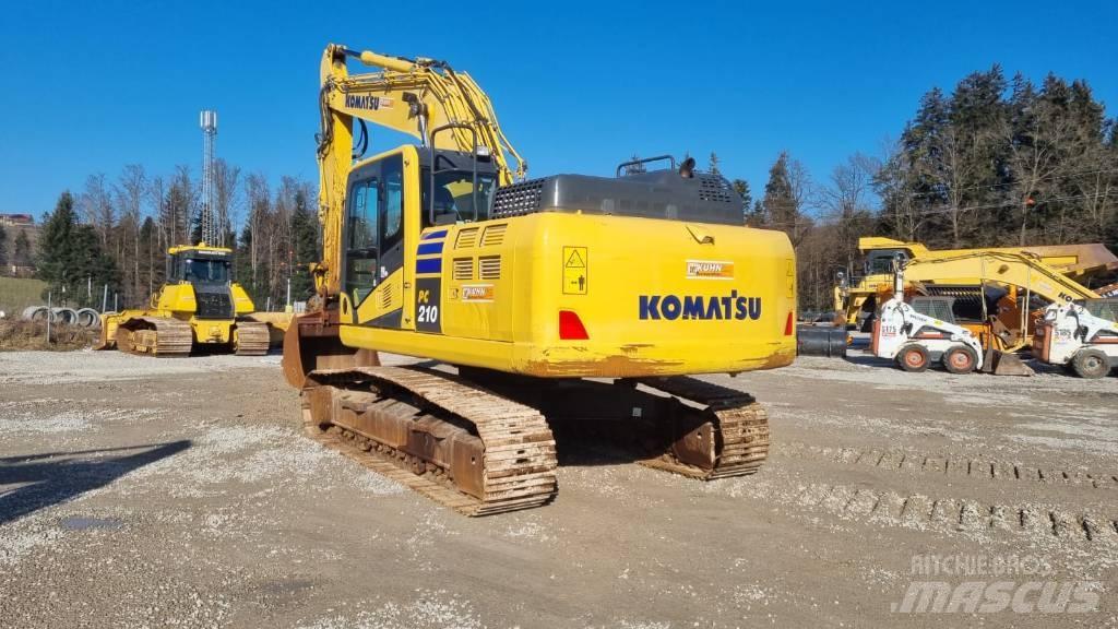 Komatsu PC 210 LC-11 Pásová rýpadla