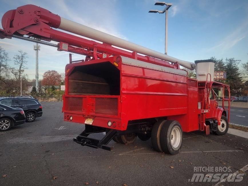 International 4700 Autoplošiny