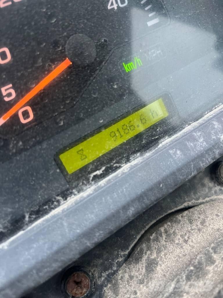 Komatsu WA 250 PZ-5 Kolové nakladače