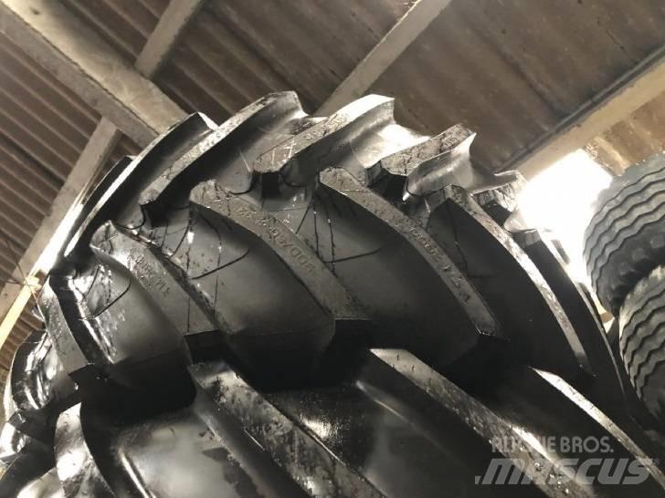 Trelleborg 900/60R32 Pneumatiky, kola a ráfky