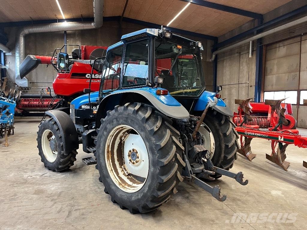 New Holland 8160 Traktory