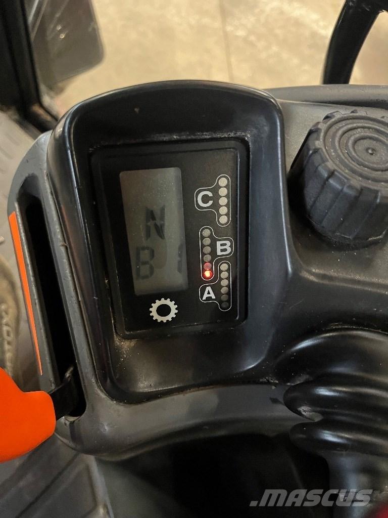 New Holland 8160 Traktory