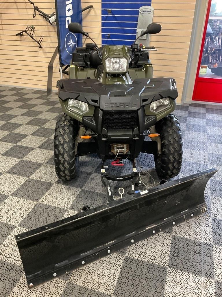 Polaris 570 X2 Terénní vozidla