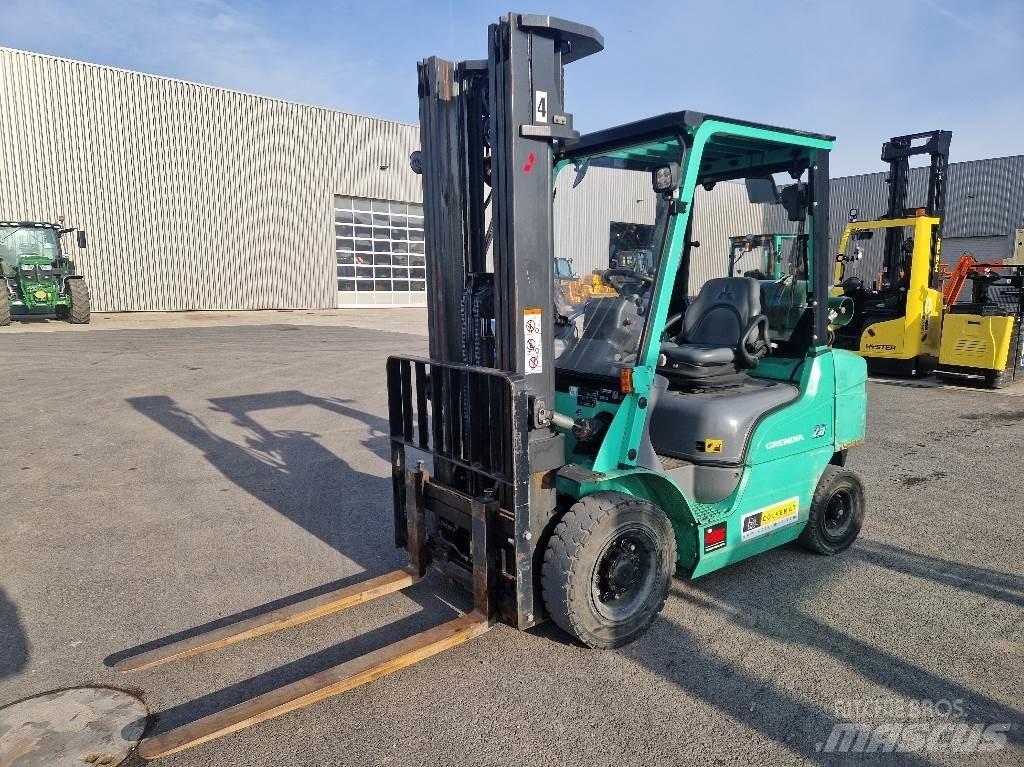 Mitsubishi FD30N Retraky
