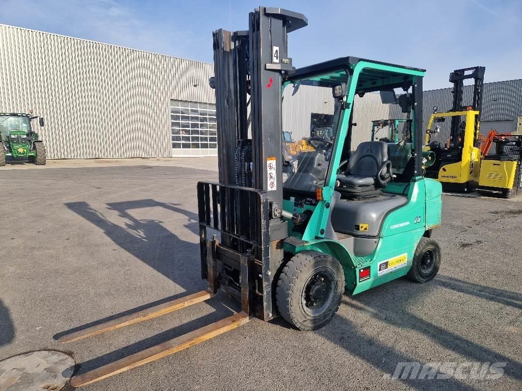 Mitsubishi FD30N Retraky