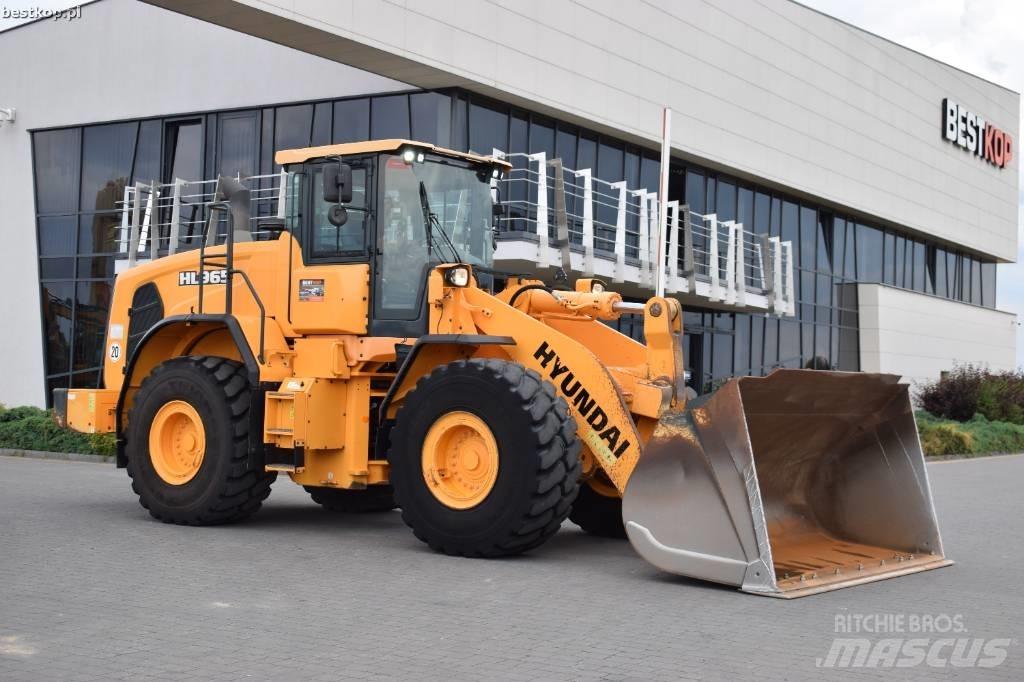 Hyundai HL 965 Kolové nakladače