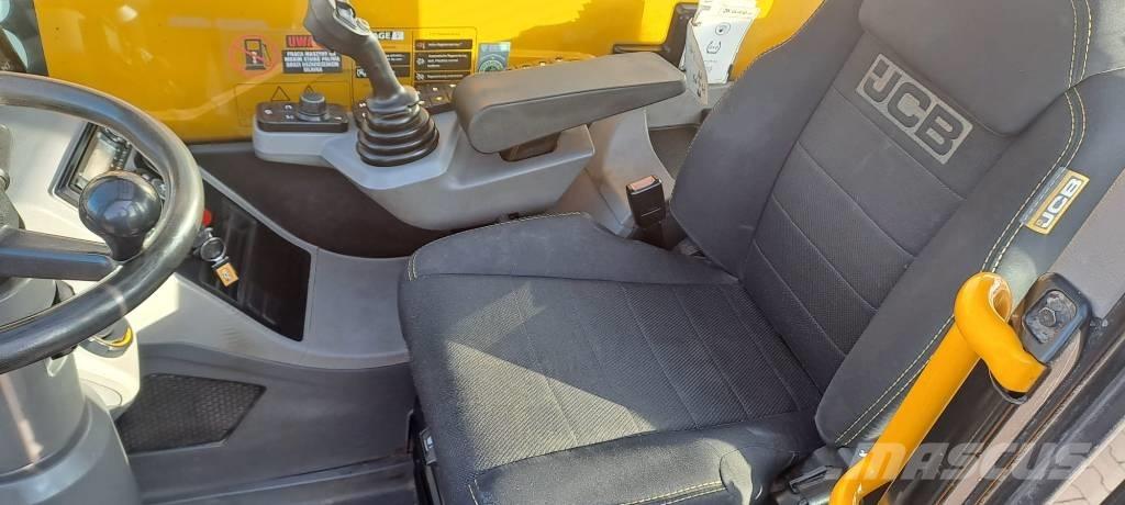 JCB 542-70 Agri Xtra Teleskopické manipulátory