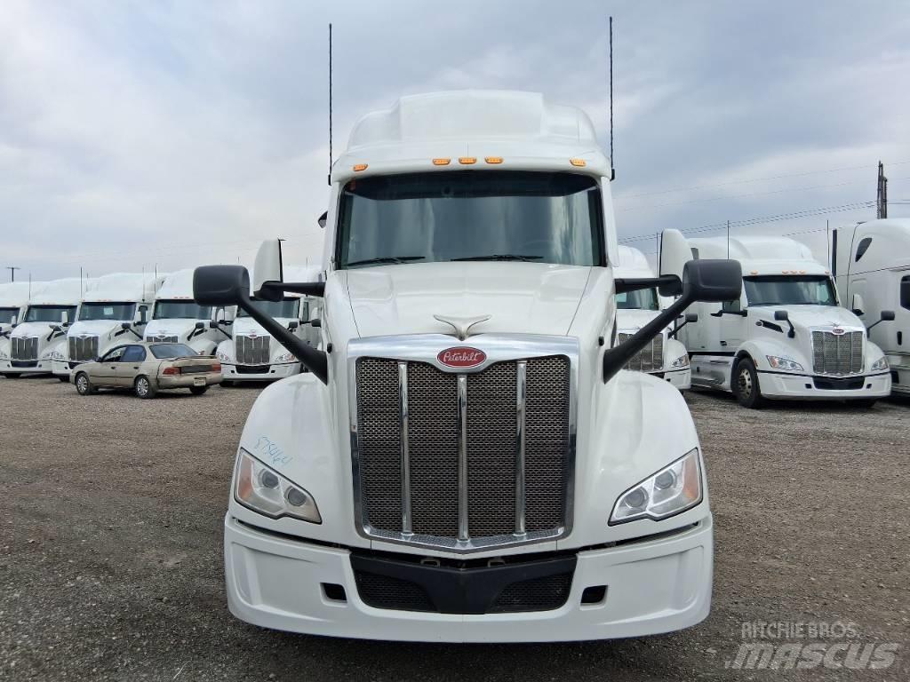 Peterbilt 579 Tahače
