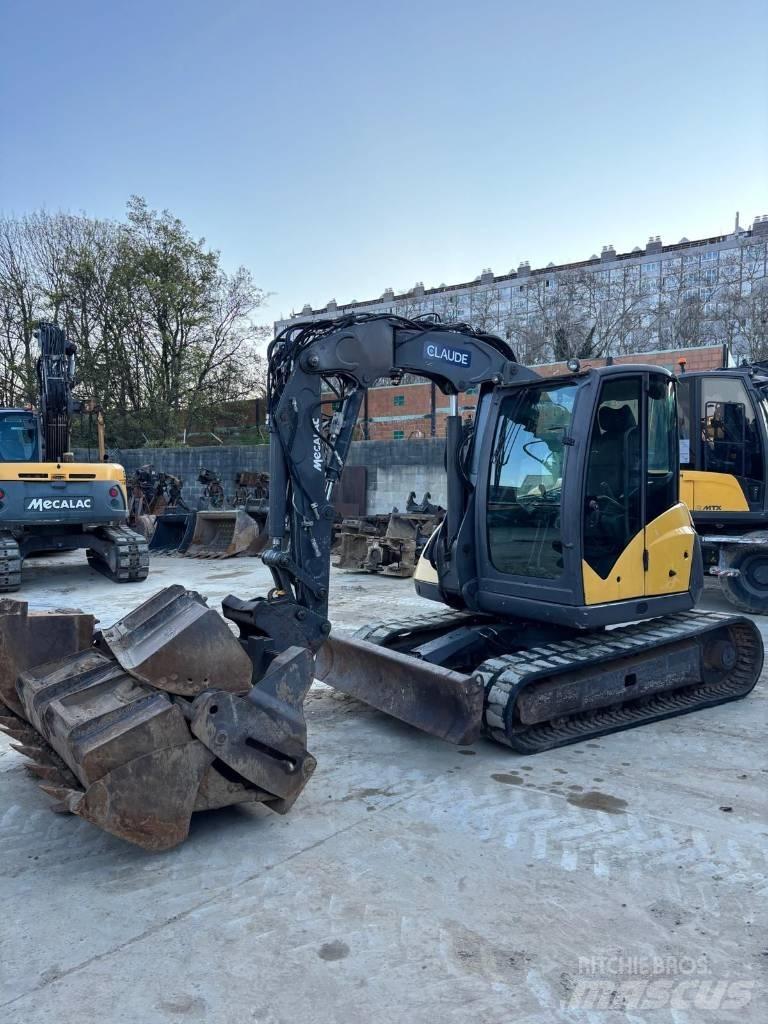 Mecalac 8 M CR Midi rýpadla 7t - 12t